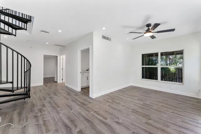 Residence photo 8