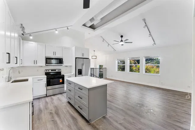 Residence photo 19