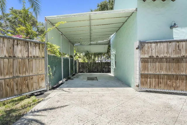 Residence photo 29