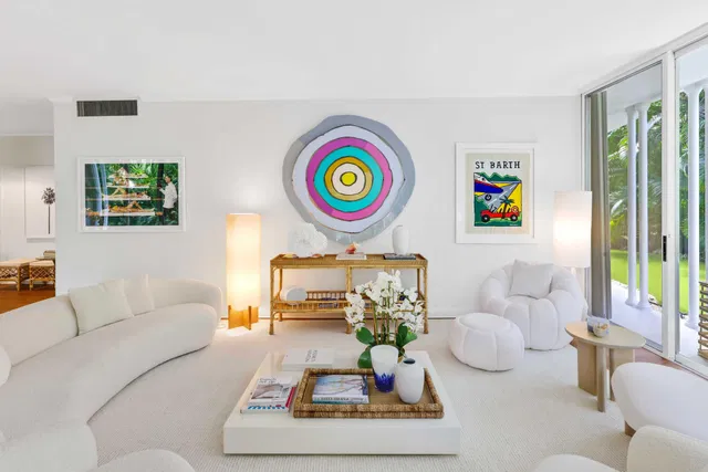 In-Town Palm Beach Unit 3 photo 11