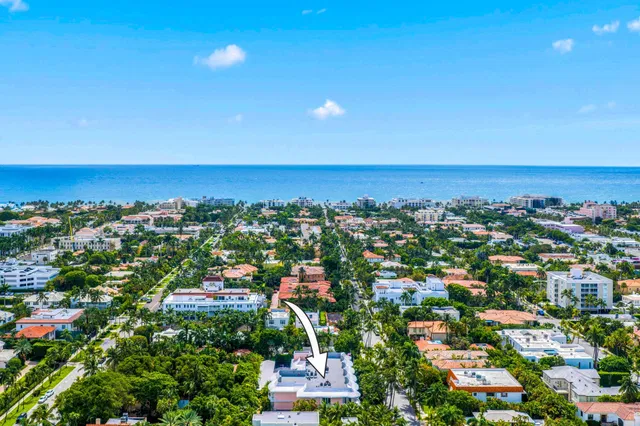 In-Town Palm Beach Unit 3 photo 28