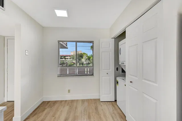  Unit 204 photo 5