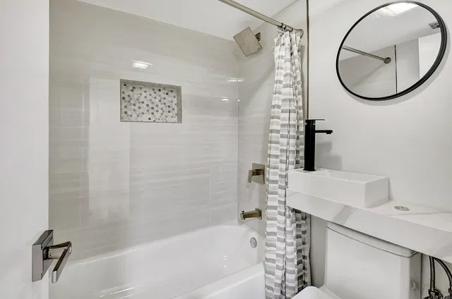  Unit 204 photo 27