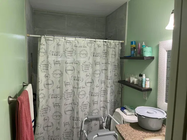  Unit C photo 6