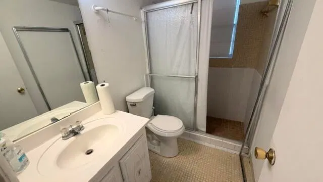 Unit 104 photo 7