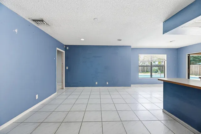  Residence photo 11