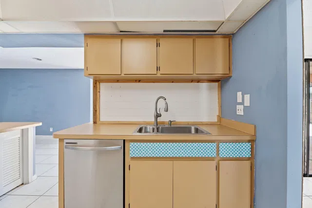  Residence photo 17
