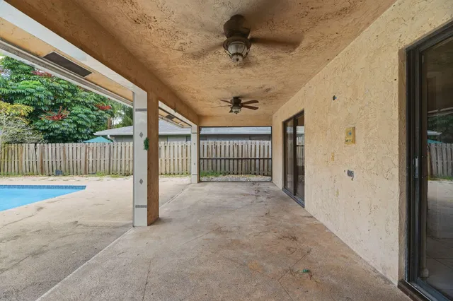  Residence photo 33
