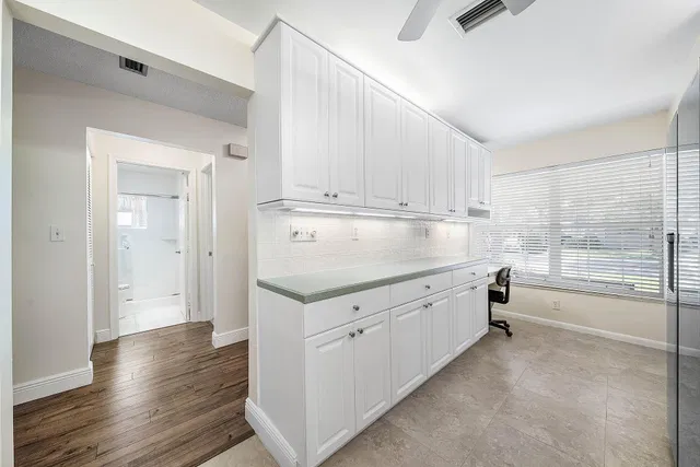 Residence photo 6