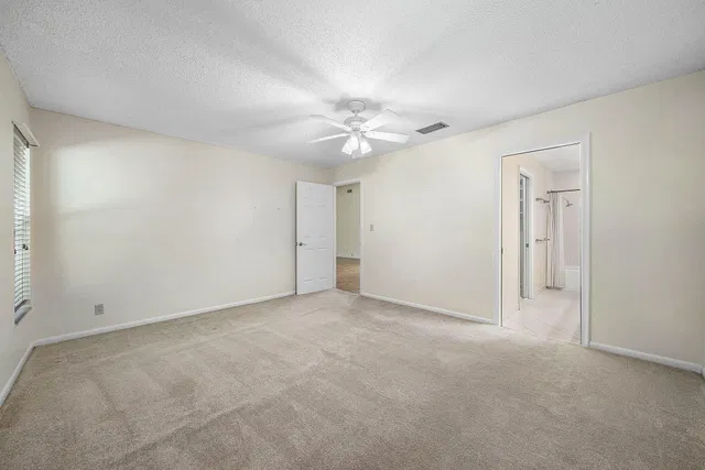 Residence photo 22