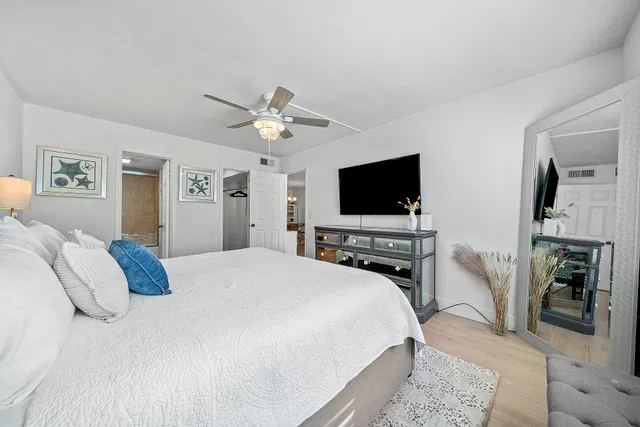  Unit B407 photo 16