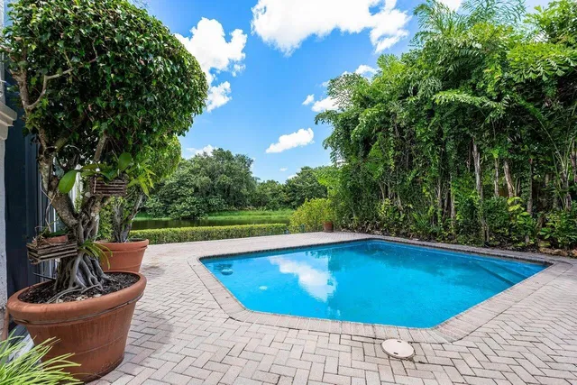 Equestrian Club Estates Residence photo 21