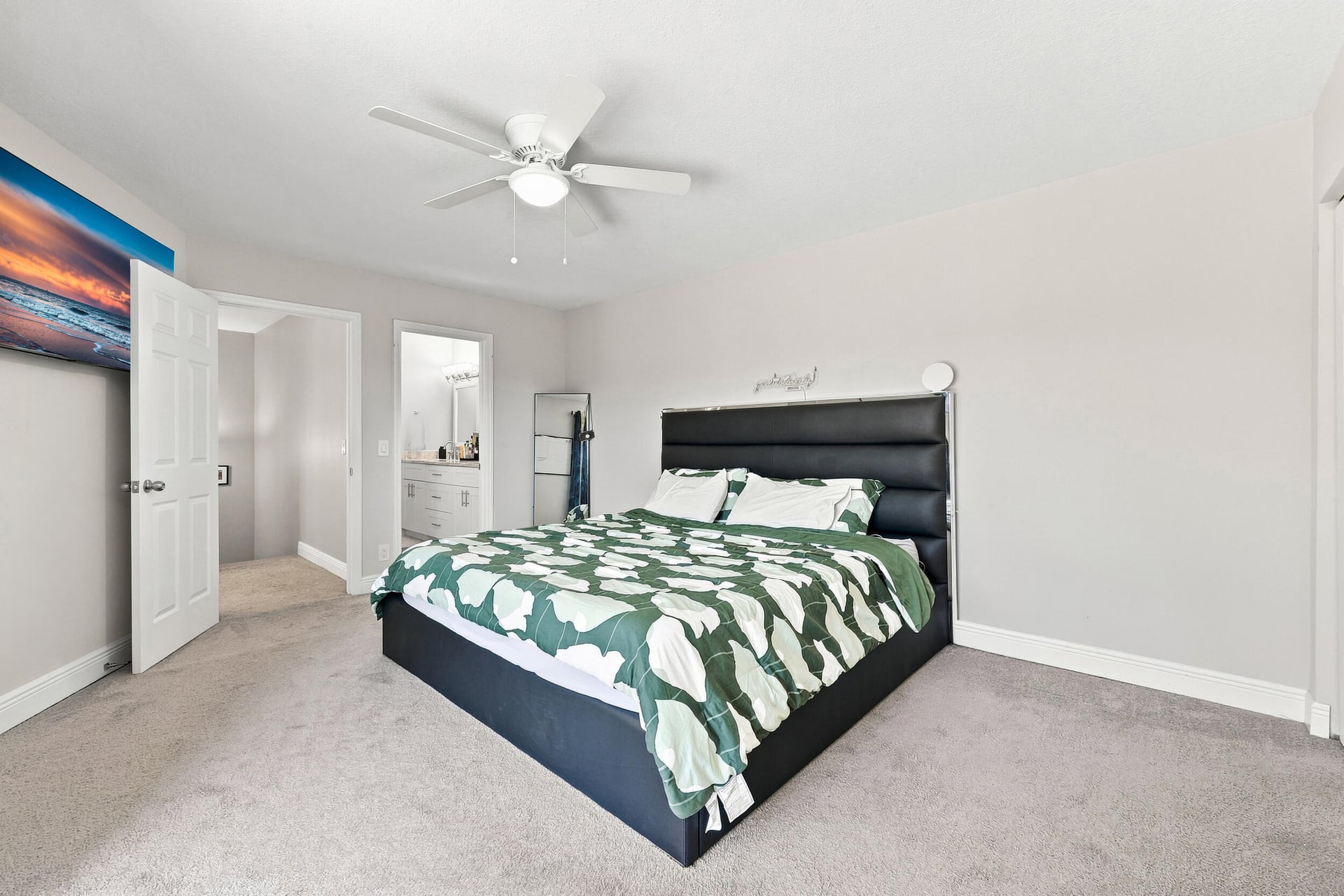 Unit 24 photo 11