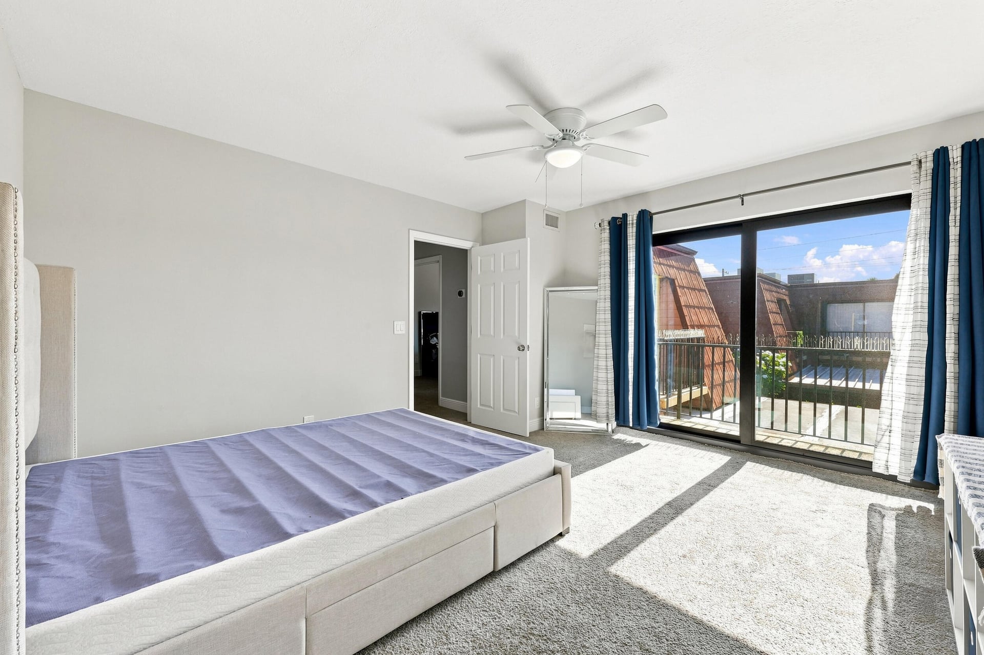 Unit 24 photo 14