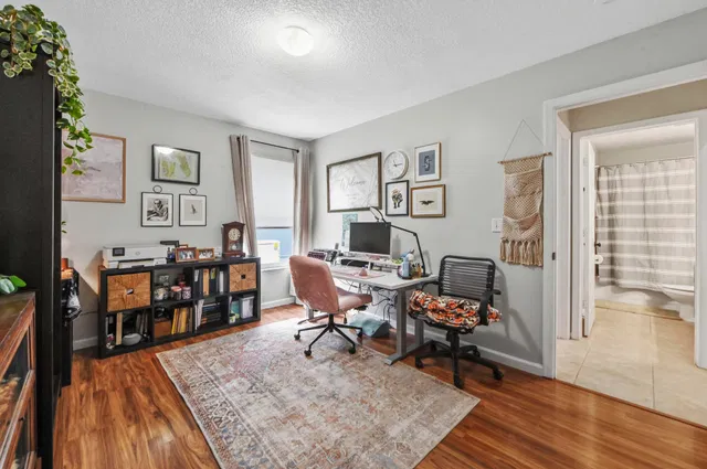 Residence photo 17