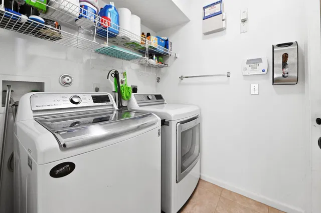 Residence photo 24