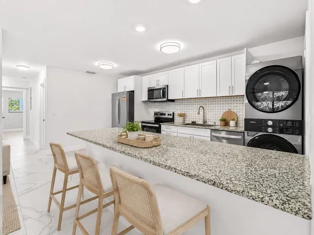 Boca Raton Unit 11 photo 5