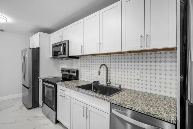 Boca Raton Unit 11 photo 6