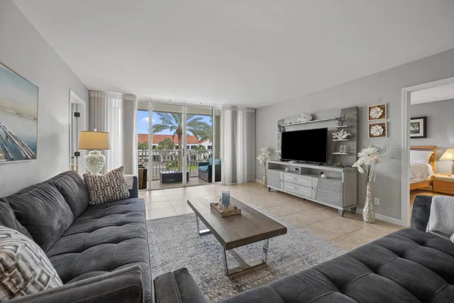 2860 S Ocean Palm Beach Unit 316 photo 9