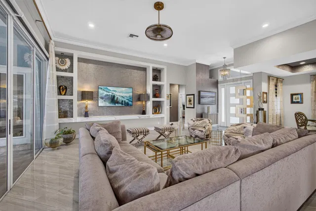 Willoughby Golf Club Residence photo 14