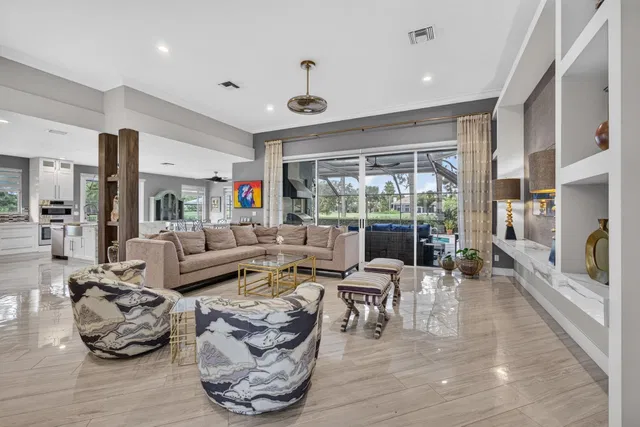 Willoughby Golf Club Residence photo 15