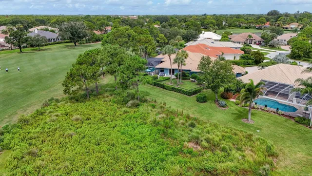 Willoughby Golf Club Residence photo 64