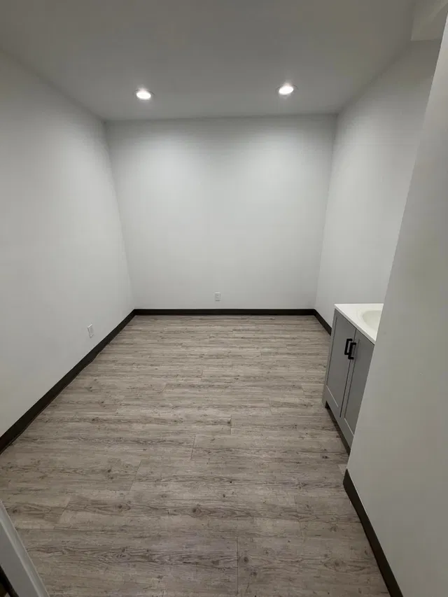  Unit 214 photo 9