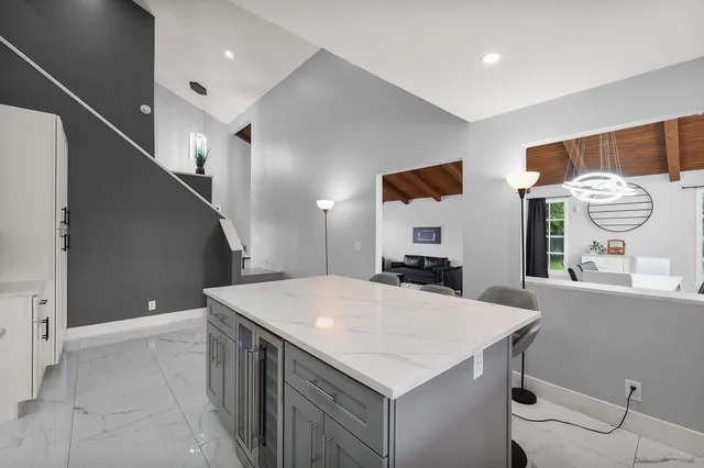 Residence photo 10