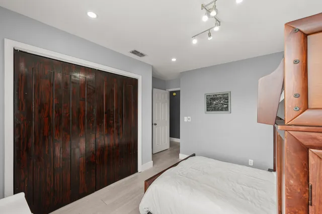 Residence photo 18