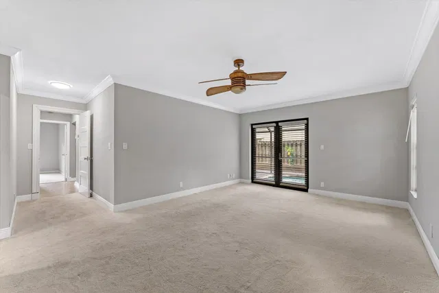 Residence photo 20