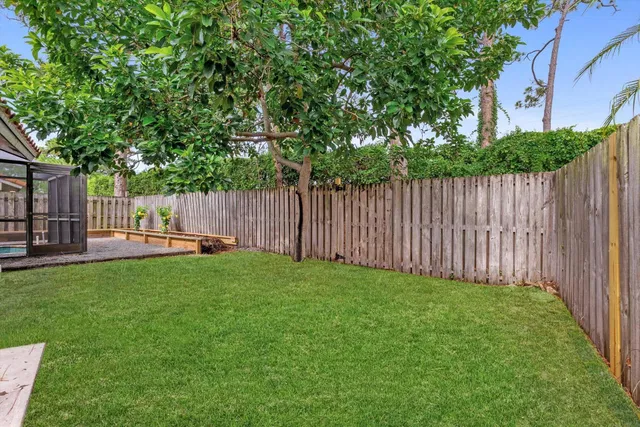 Residence photo 31