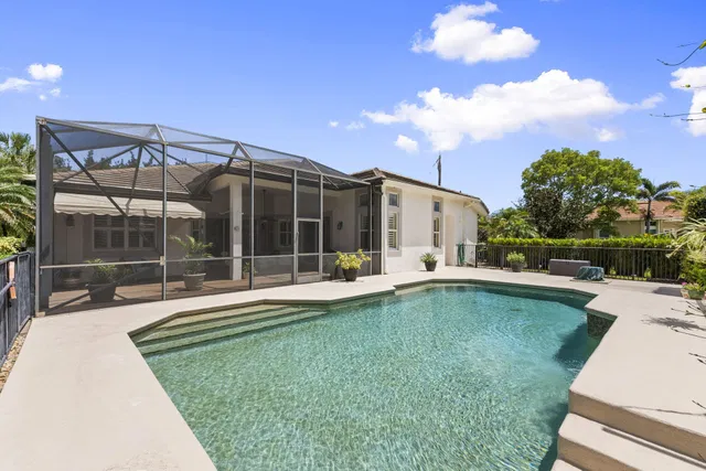 Residence photo 11