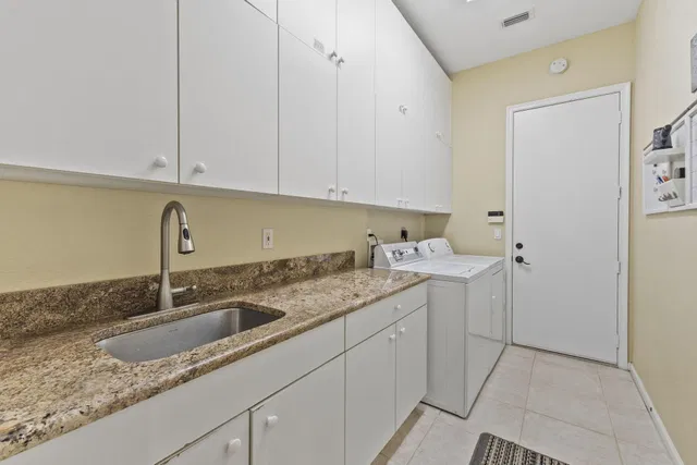 Residence photo 31