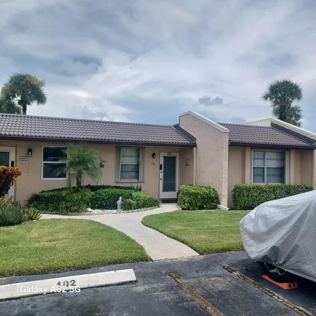 Residence photo 2