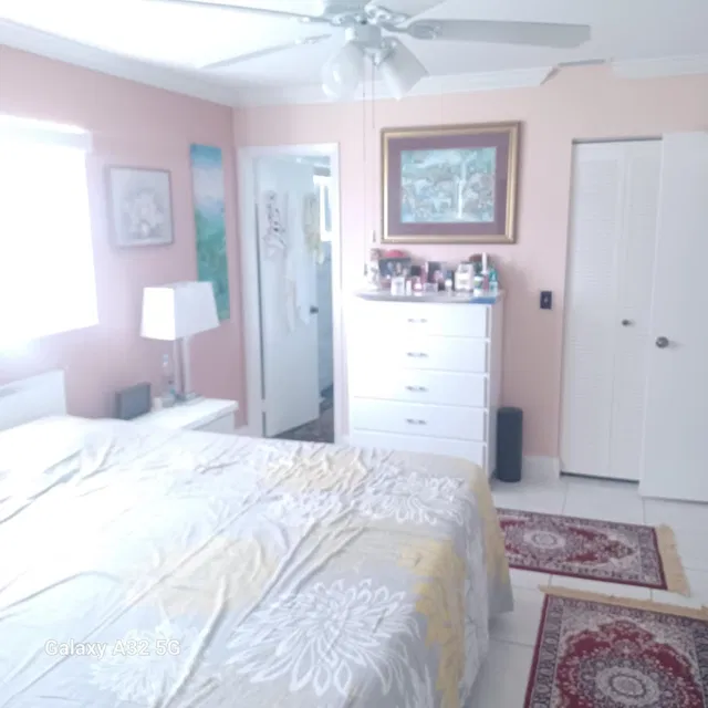 Residence photo 16