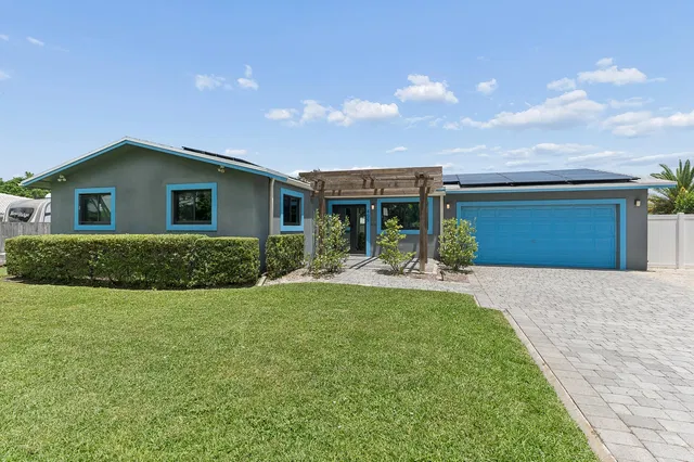 Residence photo 3