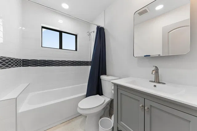Residence photo 16