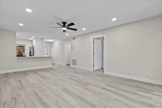  Residence photo 7