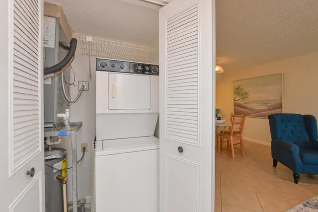 Unit 12-103 photo 16