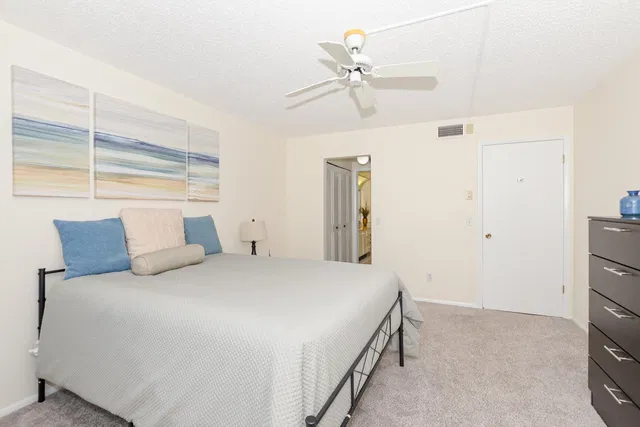 Unit 12-103 photo 18