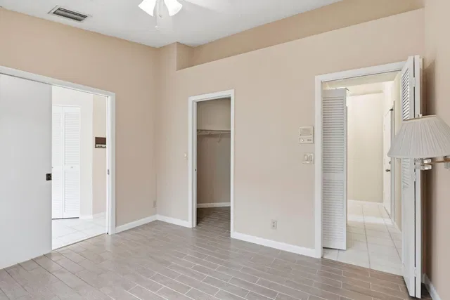 Residence photo 12
