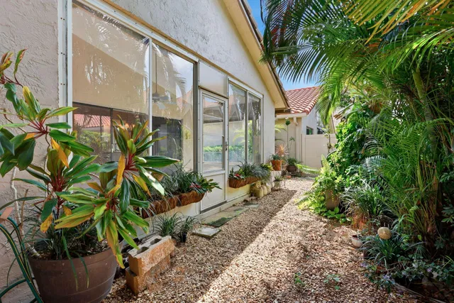 Residence photo 19