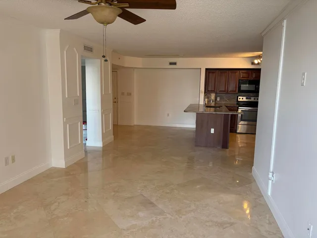 Flagler Pointe Unit 821 photo 3