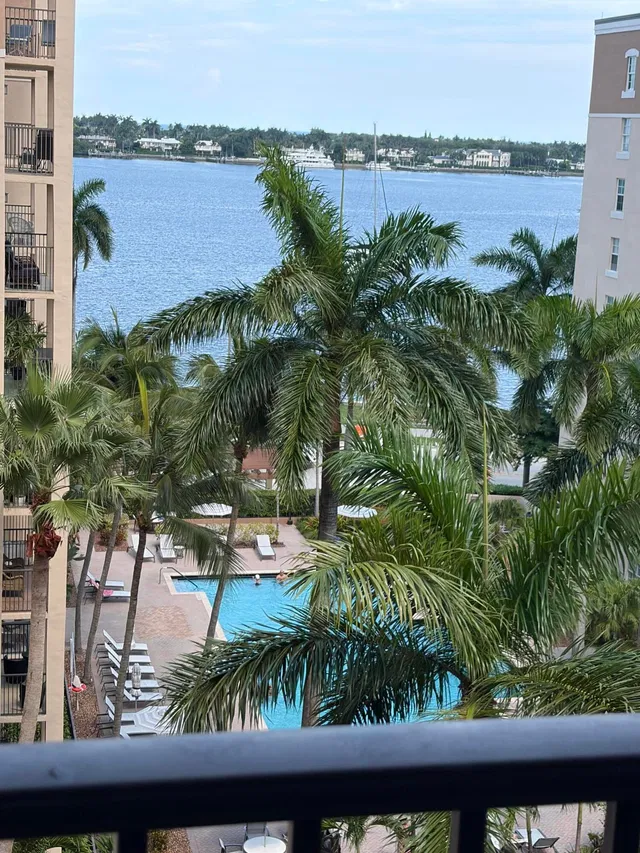 Flagler Pointe Unit 821 photo 9