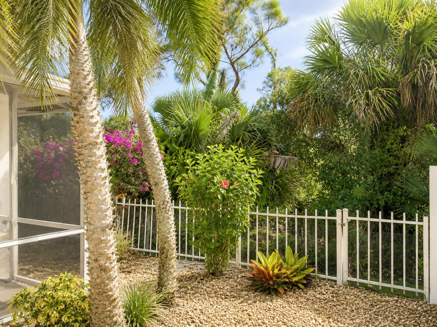  Residence photo 17