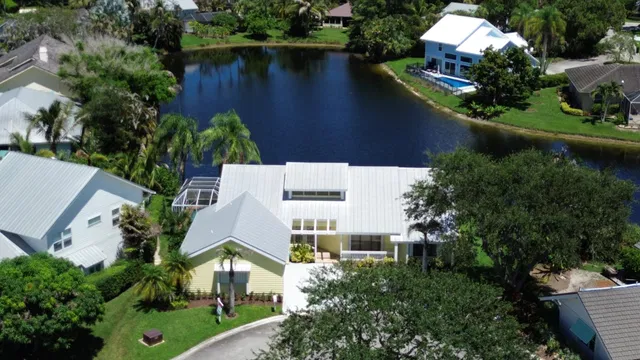 Residence photo 2