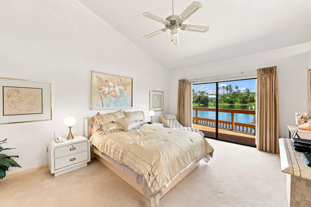 Residence photo 14