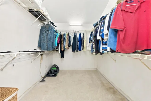 Residence photo 15