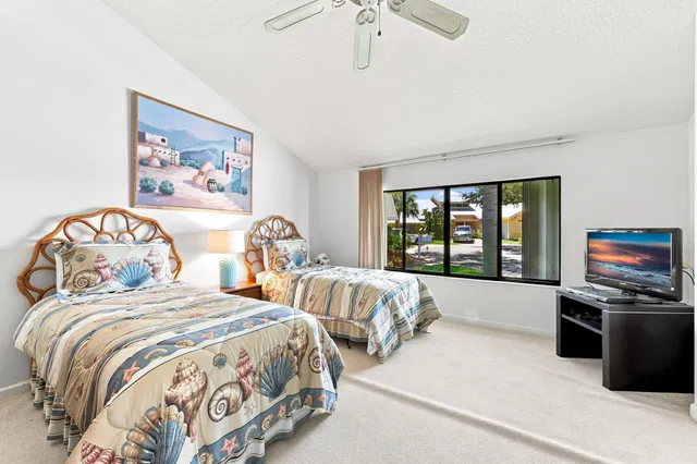 Residence photo 20