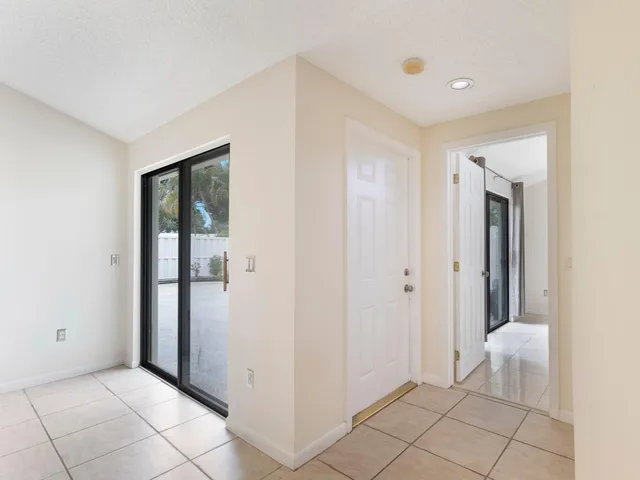 Old Palm Golf Club Residence photo 5